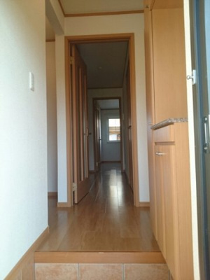 【玄関】 | メゾン・ポポラーレＢ