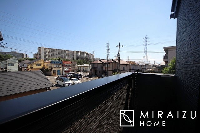 【バルコニー】 | 建物完成につき、実際のお部屋をごゆっくりご見学いただけます。お休みの日にご家族で見学はいかがでしょう。