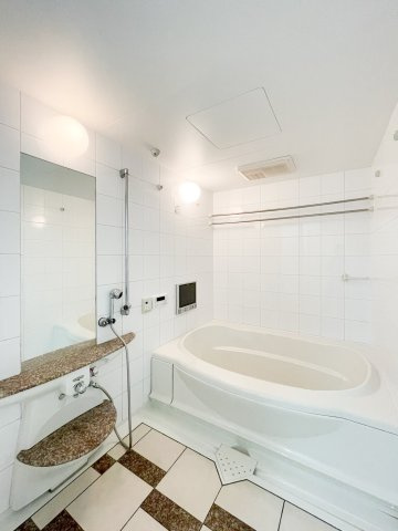 東山ハイツの浴室|お風呂で日々の疲れを落としましょう