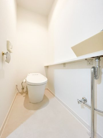東山ハイツのトイレ|手洗いあり。