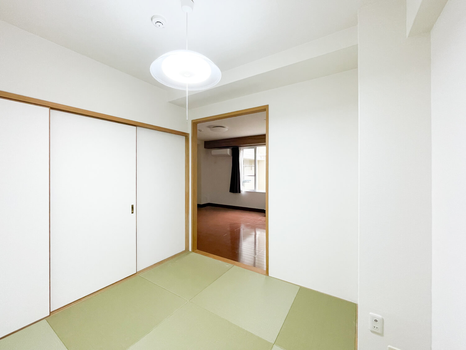 東山ハイツの和室|和室ならではの温かな和の空間で寛ぎの時間を過ごせます