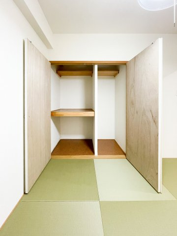 東山ハイツの収納|和室押入