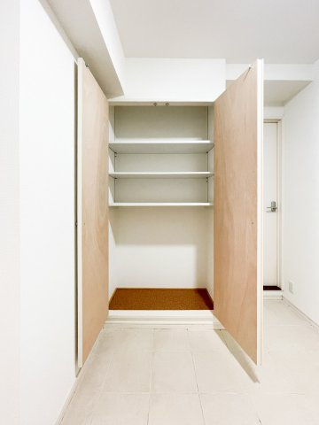 東山ハイツの収納|小物を収納するのに便利です