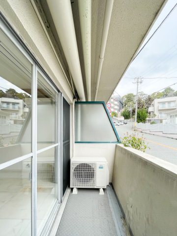 東山ハイツのバルコニー|陽当たり良好なバルコニーです