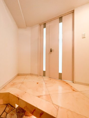 東山ハイツの玄関|きれいな玄関です