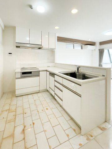 東山ハイツのキッチン|キッチンでお料理をお楽しみください