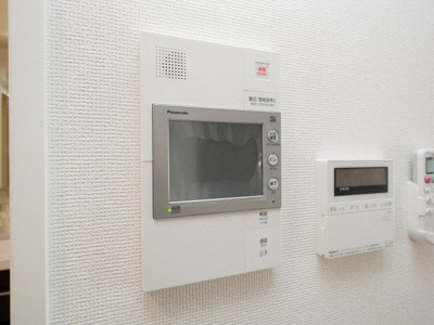 【セキュリティ】 | セレニテフラン野田阪神駅前 | モニター付きインターホンです