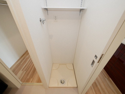 【設備】 | セレニテフラン野田阪神駅前 | 洗濯機置き場です