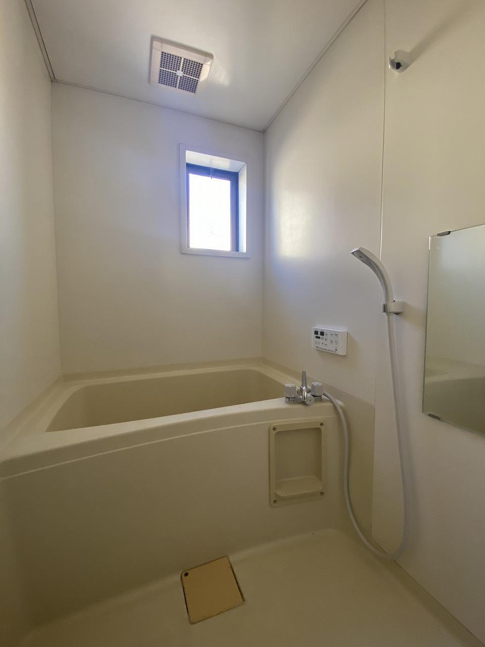 テラスハウス新藤１の浴室|反転・同タイプ・現況優先