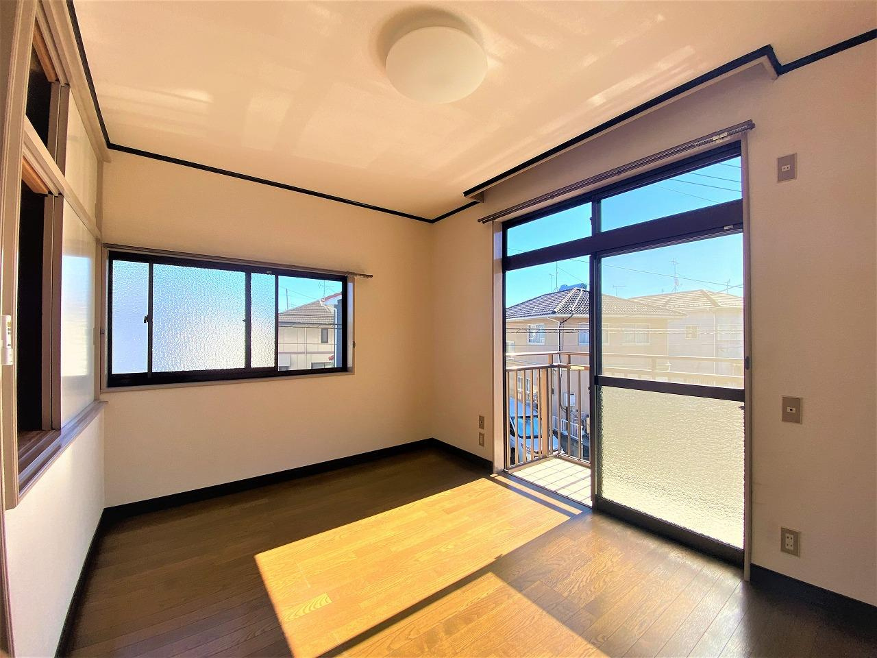 テラスハウス新藤１の居間・リビング|反転・同タイプ・現況優先