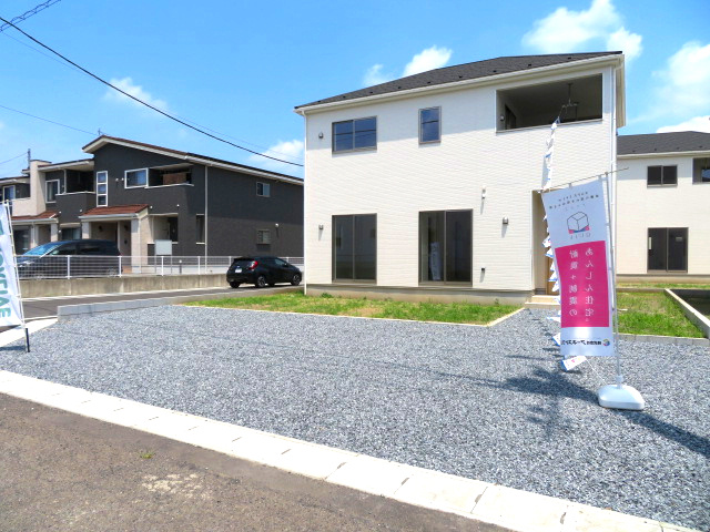 高崎市吉井町池第3（全6棟）5号棟の前面道路含む現地写真
