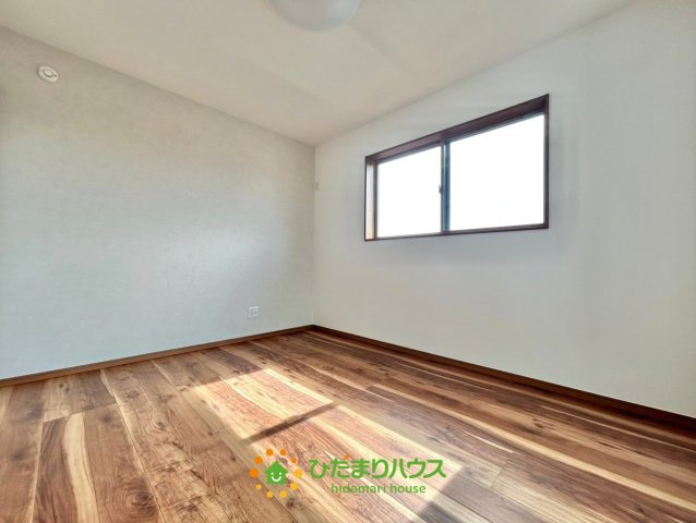 ワイウッドコート加須市下高柳第13期　新築一戸建て　07の洋室|趣味の時間を存分に楽しめるゆとりのある洋室！