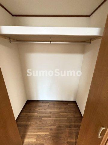 上甲子園１丁目貸家の収納