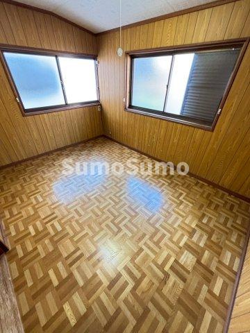 上甲子園１丁目貸家の洋室