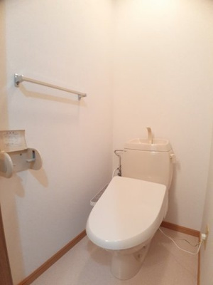 【トイレ】 | ロマネ・コンティⅡ | ゆったりとした空間のトイレです