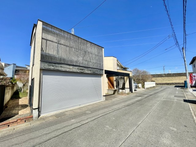 【中古戸建】前橋市上小出町の前面道路含む現地写真|■外観