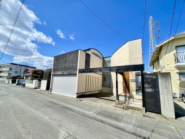 【中古戸建】前橋市上小出町3丁目の前面道路含む現地写真|■外観