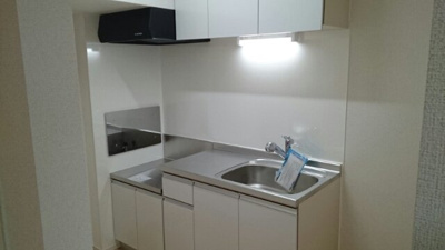 【キッチン】 | コンフォール | コンパクトなキッチンで掃除もラクラク