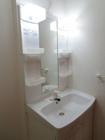 サニースクエアＢの洗面所|忙しい朝には欠かせない洗面所です