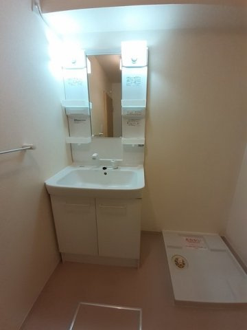 ノーブルハウス八幡－Ａの洗面所|脱衣スペースもあります