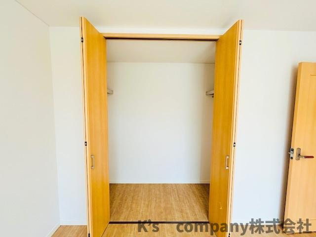 ◎茅ヶ崎市ひばりが丘　中古戸建の収納|洋室8帖の収納スペース◇