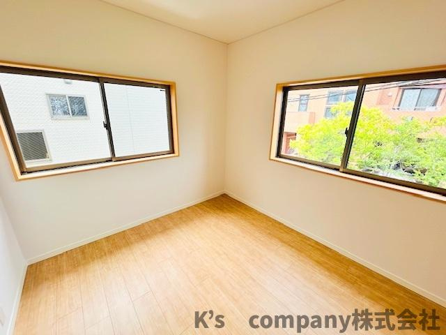◎茅ヶ崎市ひばりが丘　中古戸建の洋室|洋室6帖◇