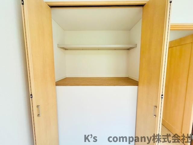 ◎茅ヶ崎市ひばりが丘　中古戸建の収納|洋室6帖の収納スペース◇