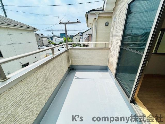 ◎茅ヶ崎市ひばりが丘　中古戸建のバルコニー|ゆとりのあるバルコニー♪