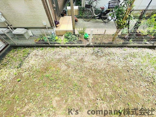 ◎茅ヶ崎市ひばりが丘　中古戸建の庭|植栽や家庭菜園なども楽しむことのできるお庭♪