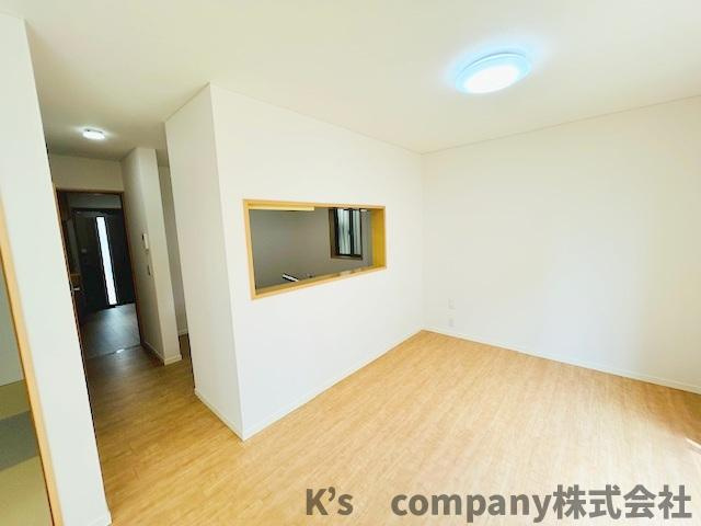 ◎茅ヶ崎市ひばりが丘　中古戸建のキッチン|対面キッチンですのでご家族とのコミュニケーションをとりながら家事ができます♪