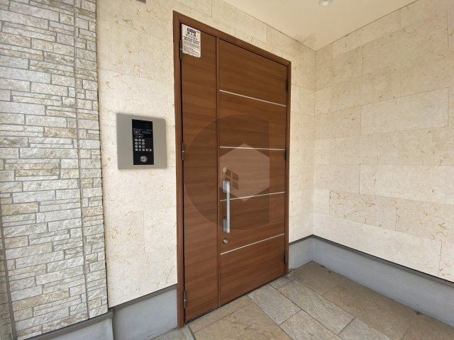 フェリスコート若江北町Ⅰのエントランス