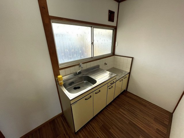 大和高田市大字市場のハイツのキッチン