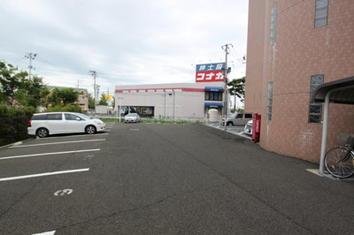【駐車場】 | サンキャッスル・１６