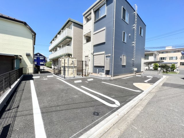 ヴィーナスⅢの駐車場|駐車場に車を止められます