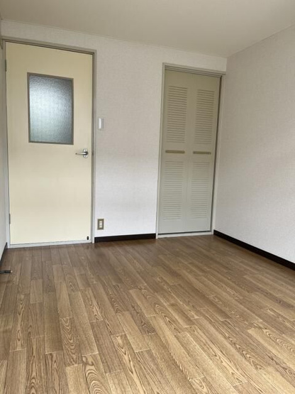 【寝室】