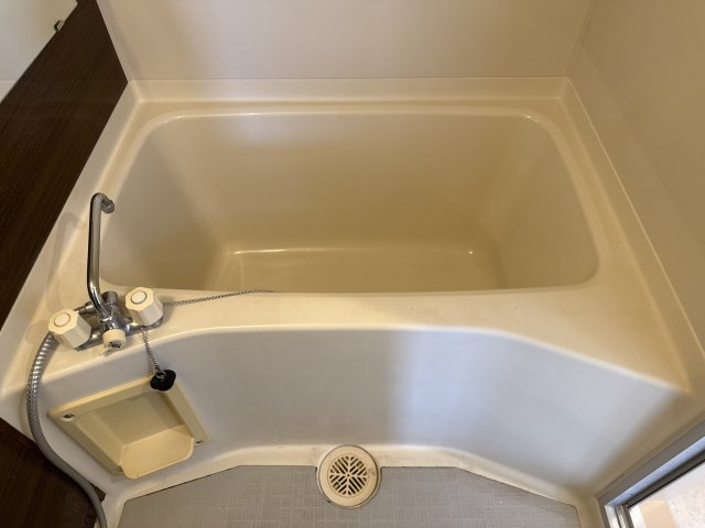 プレステージ青山の浴室