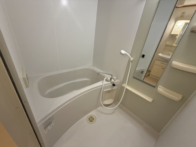 ブルーメ野里Ｂの浴室