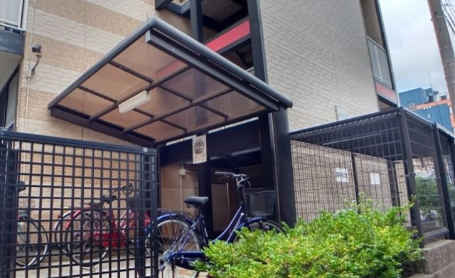 レオパレス駅西のその他|屋根付き駐輪場