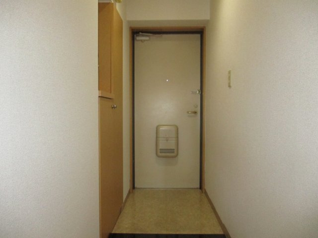 日本泉ビルの玄関