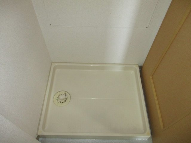 日本泉ビルの設備