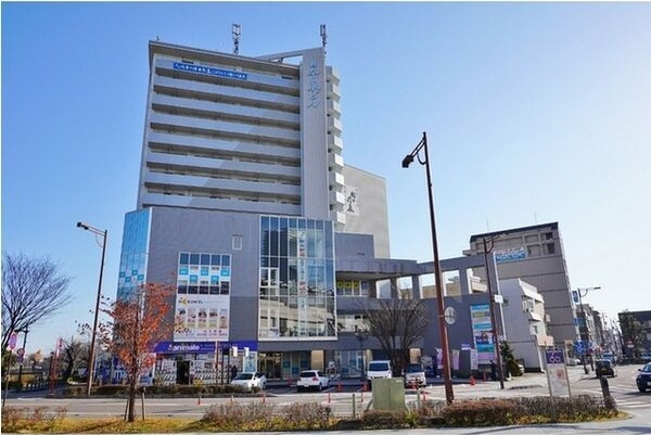 日本泉ビルの外観