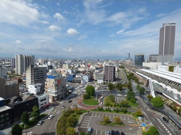 日本泉ビルの展望
