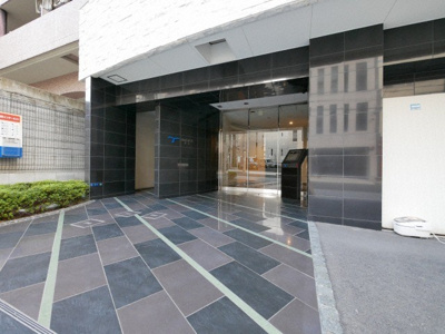 【エントランス】 | SERENiTE谷四 | ゆとりのあるエントランスです