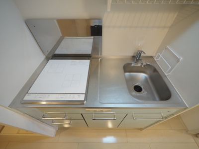 【キッチン】 | SERENiTE谷四 | 料理しやすいキッチンです