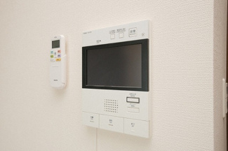【セキュリティ】 | エグゼ堺筋本町 | モニター付きインターフォンです
