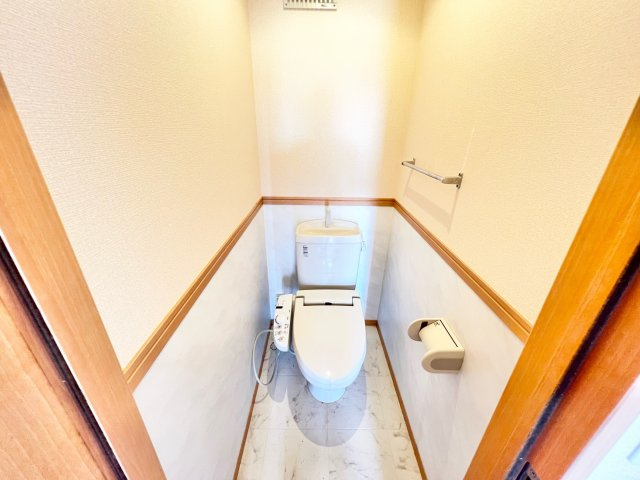 グレイスコートのトイレ|※別部屋参考写真