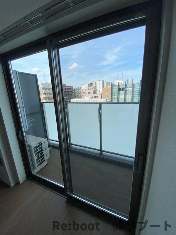 レフィールオーブ南行徳駅前のバルコニー