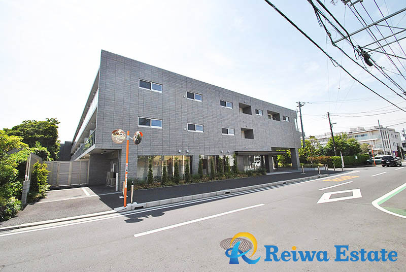 Nisshin Grand palace 茅ヶ崎東海岸の外観