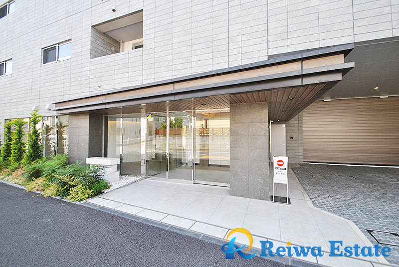 Nisshin Grand palace 茅ヶ崎東海岸のエントランス