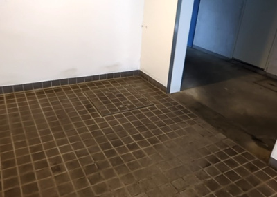 【ロビー】 | メゾン・ド・ノアバーム八王子 | ラウンジは、マンションの共用スペースに椅子やテーブルなどを配置した利用者が寛げる空間です。屋内型ラウンジと屋外型ラウンジがあります。共用部分の管理状況と合わせて、詳細については現地でご確認ください。